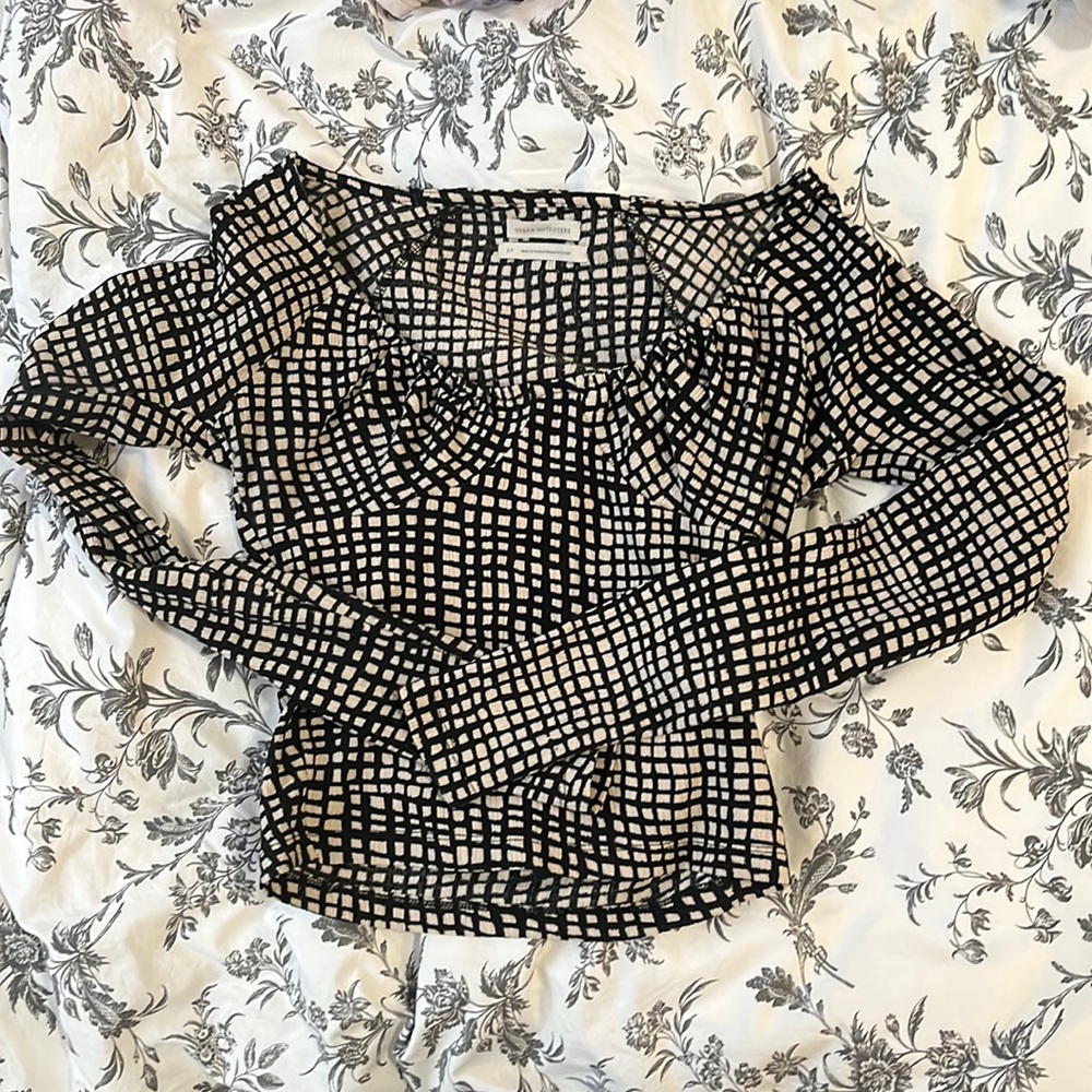 urban outfitters | long sleeve abstract checkered top | size S